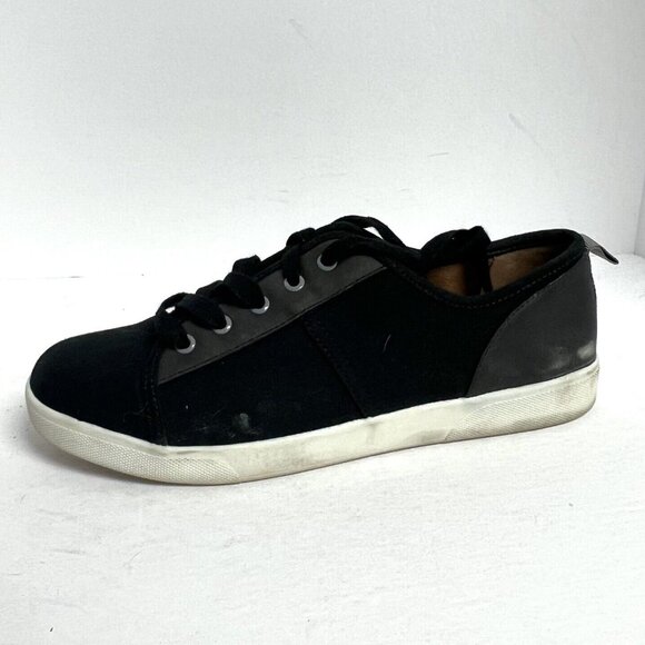 Vionic Women's Sunny Pisces Sneaker Black, Size 8W - Picture 1 of 6